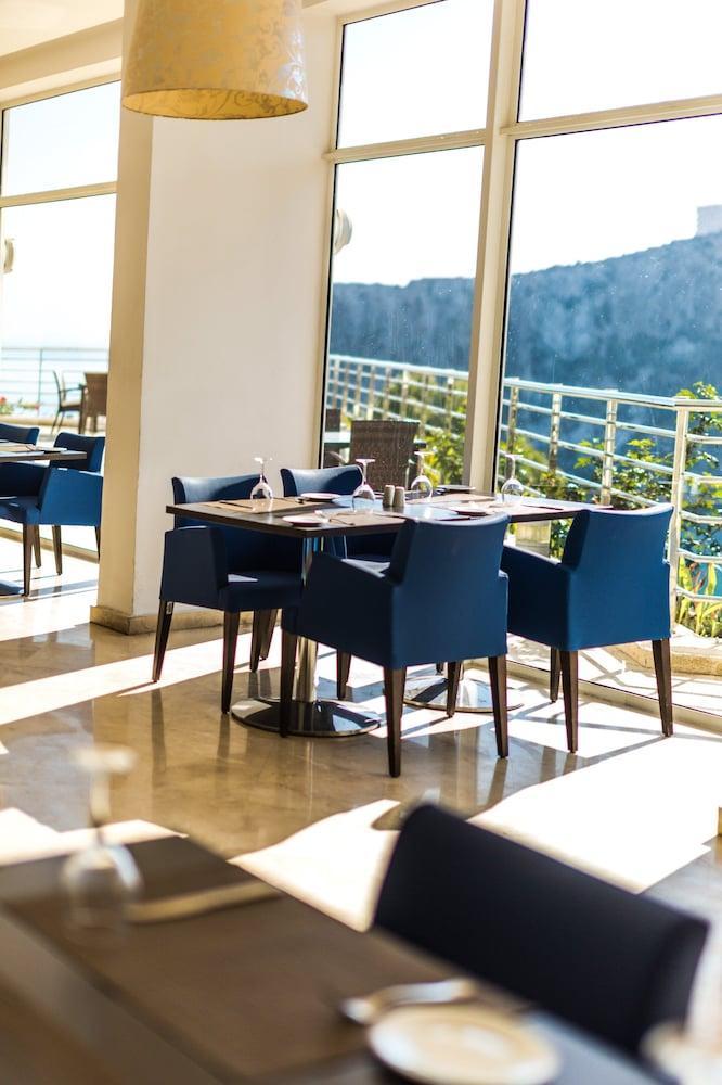 Suites Hotel Mohammed V By Accor Al Hoceïma Kültér fotó