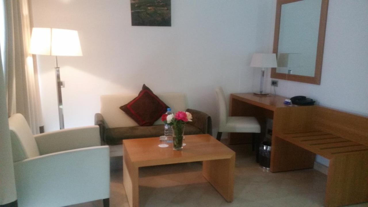 Suites Hotel Mohammed V By Accor Al Hoceïma Kültér fotó