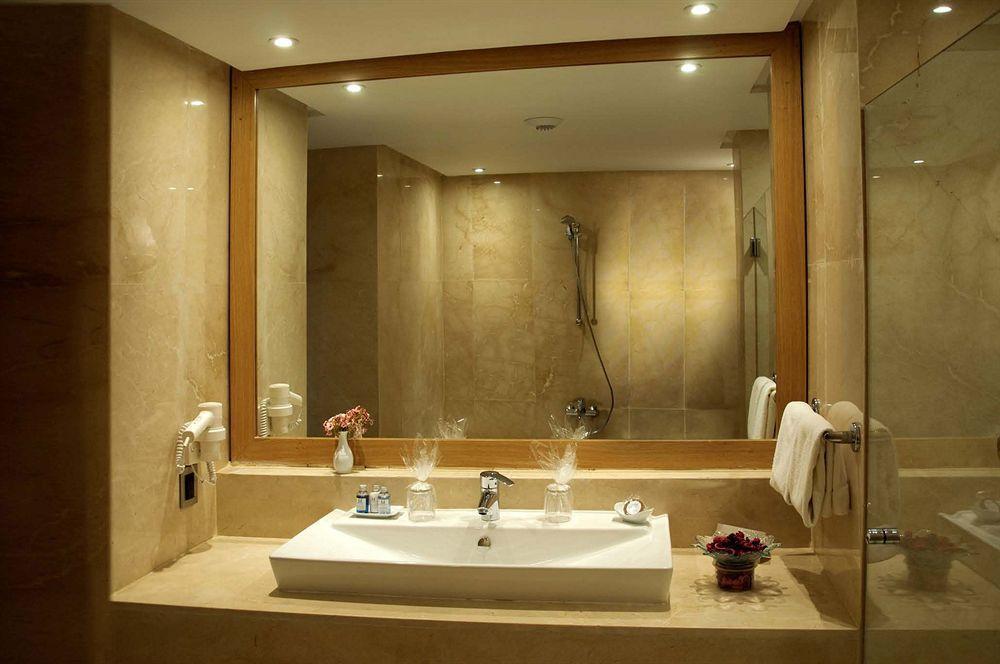 Suites Hotel Mohammed V By Accor Al Hoceïma Kültér fotó