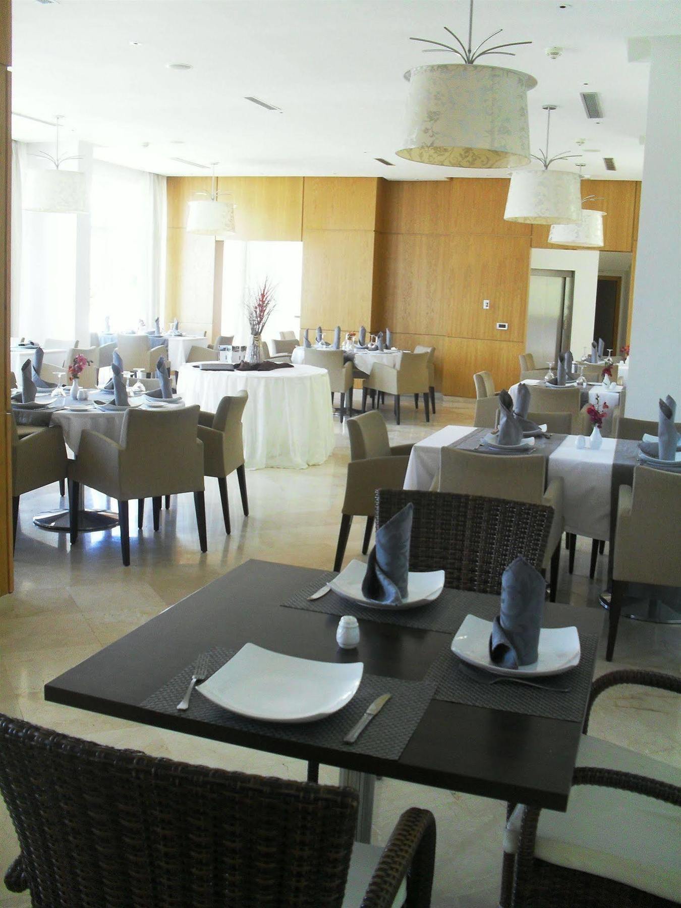 Suites Hotel Mohammed V By Accor Al Hoceïma Kültér fotó