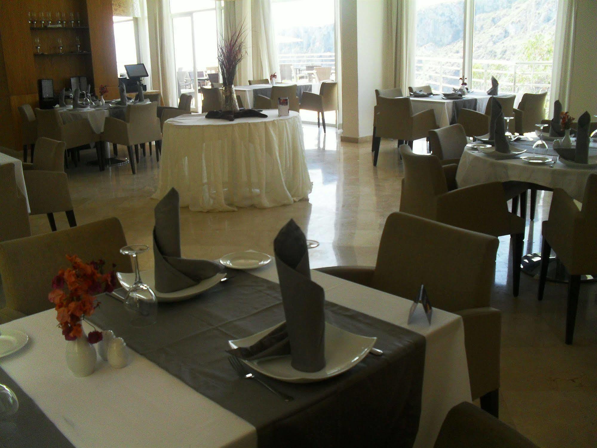 Suites Hotel Mohammed V By Accor Al Hoceïma Kültér fotó